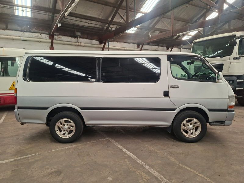  30297  TOYOTA HIACE  2003  