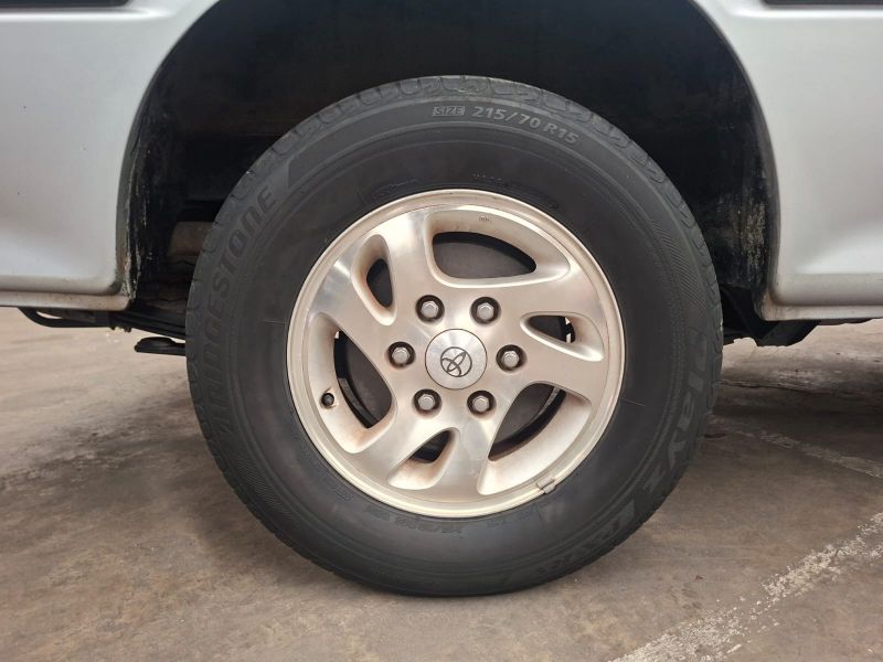  30297  TOYOTA HIACE  2003  