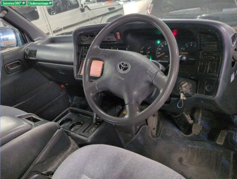  30298  TOYOTA HIACE  2004  