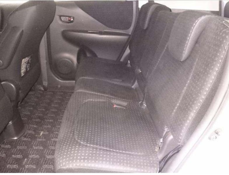  30301  TOYOTA RACTIS  2010  