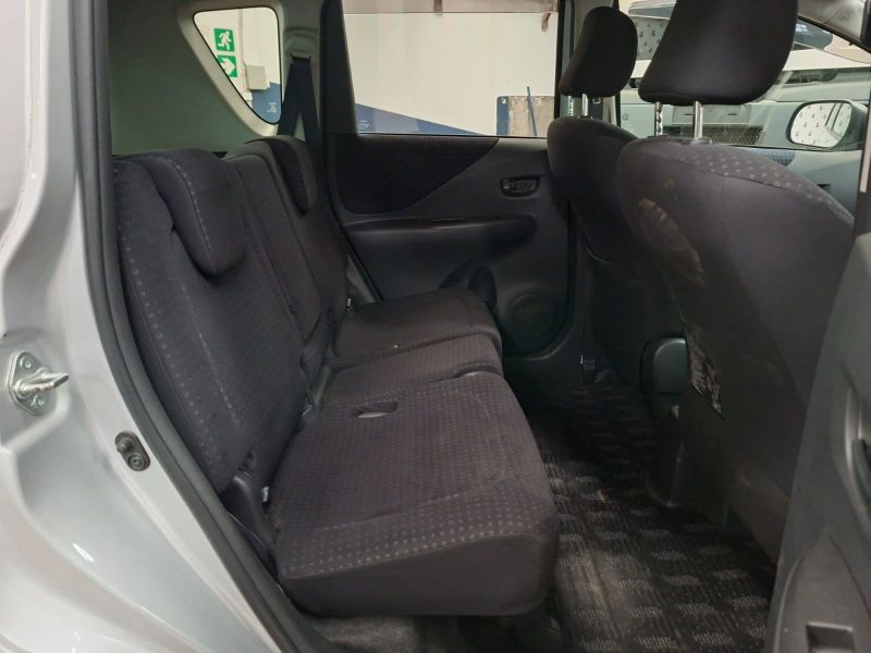  30301  TOYOTA RACTIS  2010  