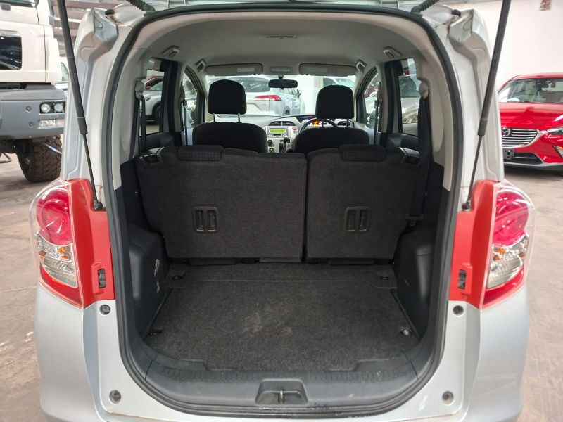  30301  TOYOTA RACTIS  2010  