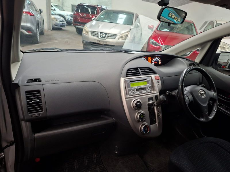  30301  TOYOTA RACTIS  2010  