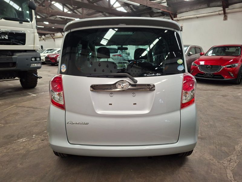  30301  TOYOTA RACTIS  2010  