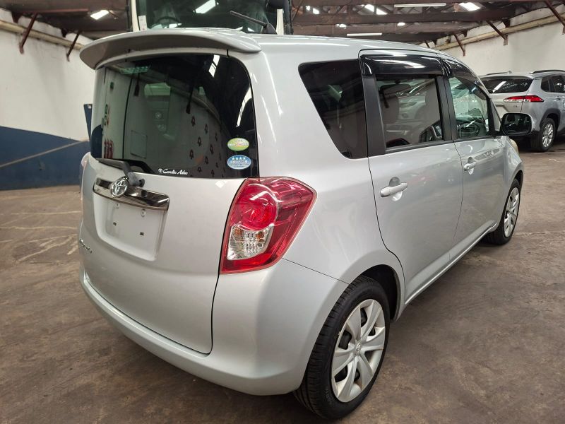  30301  TOYOTA RACTIS  2010  