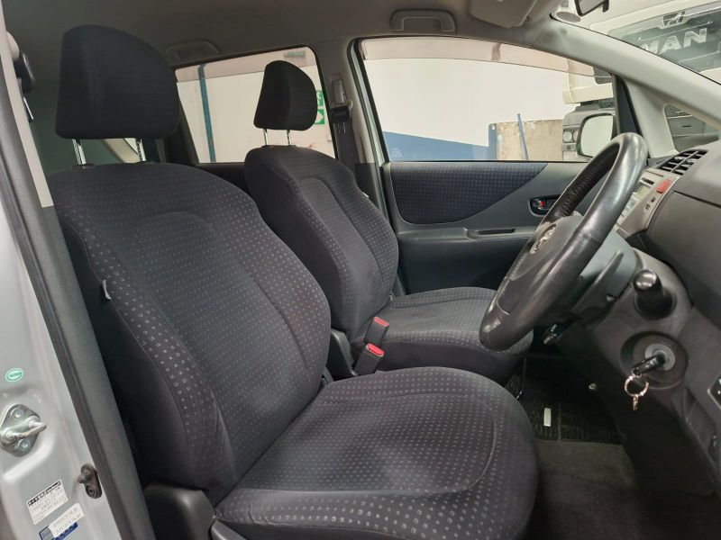  30301  TOYOTA RACTIS  2010  