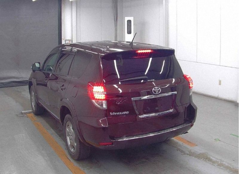  30304  TOYOTA VANGUARD  2010  