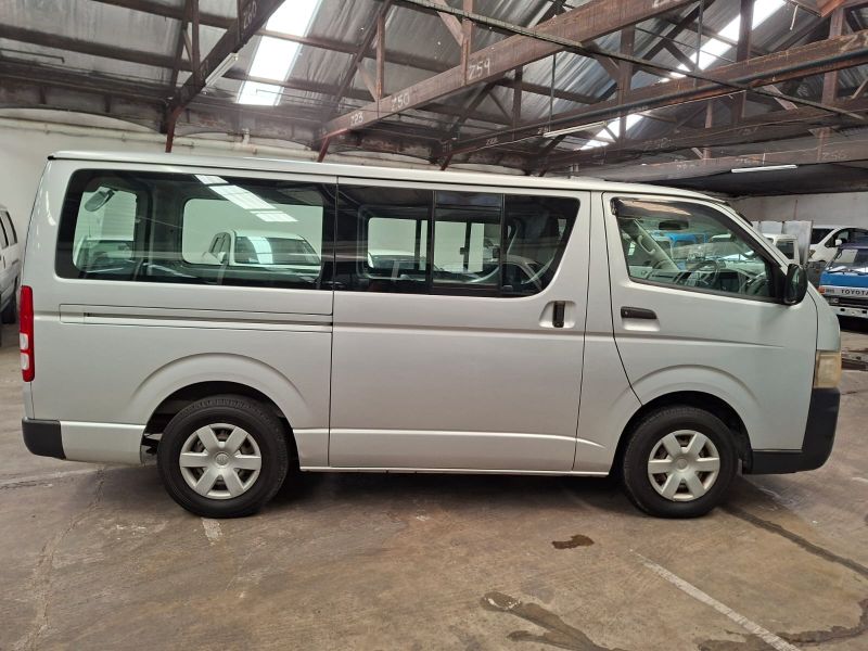  30306  TOYOTA HIACE  2006  