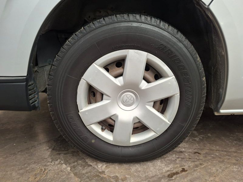  30306  TOYOTA HIACE  2006  