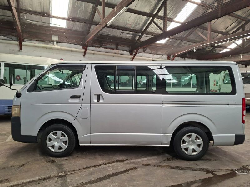  30306  TOYOTA HIACE  2006  