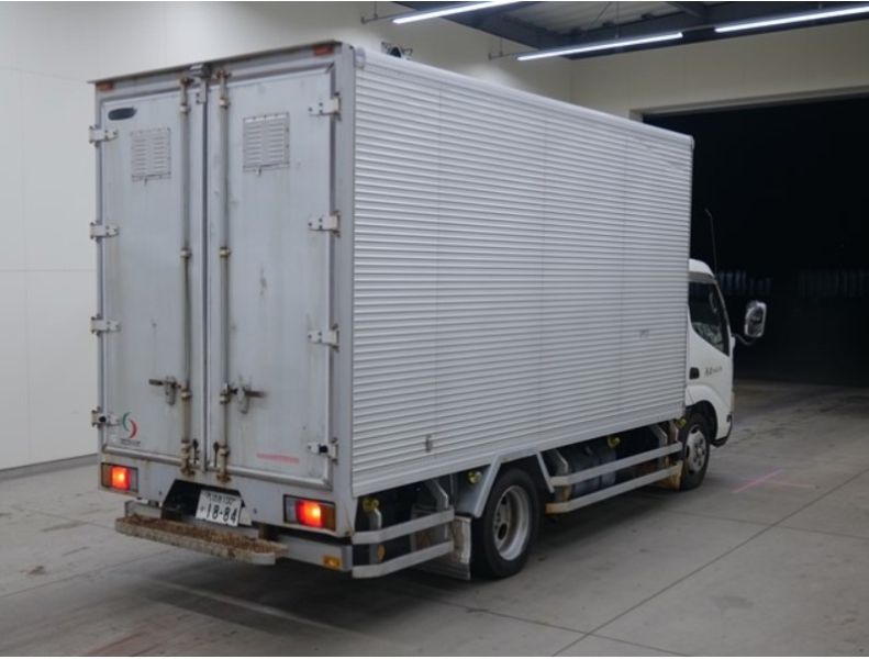  30310  HINO DUTRO  2006  