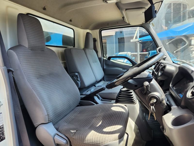  30311  TOYOTA DYNA  2015  