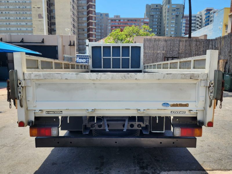  30311  TOYOTA DYNA  2015  