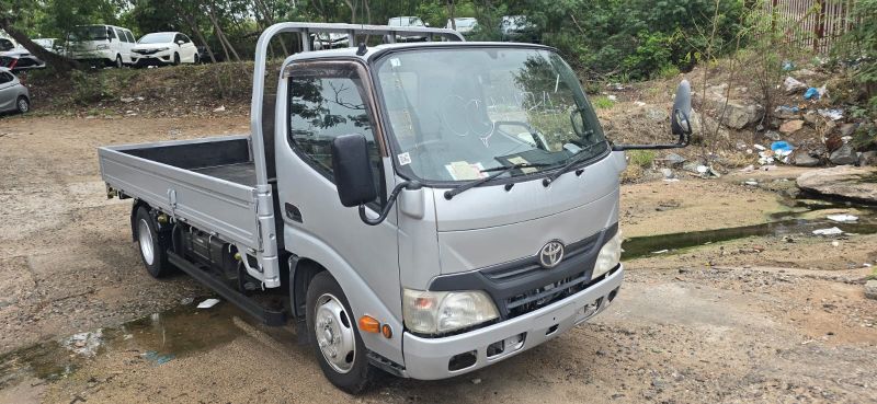  30313  TOYOTA DYNA  2012  