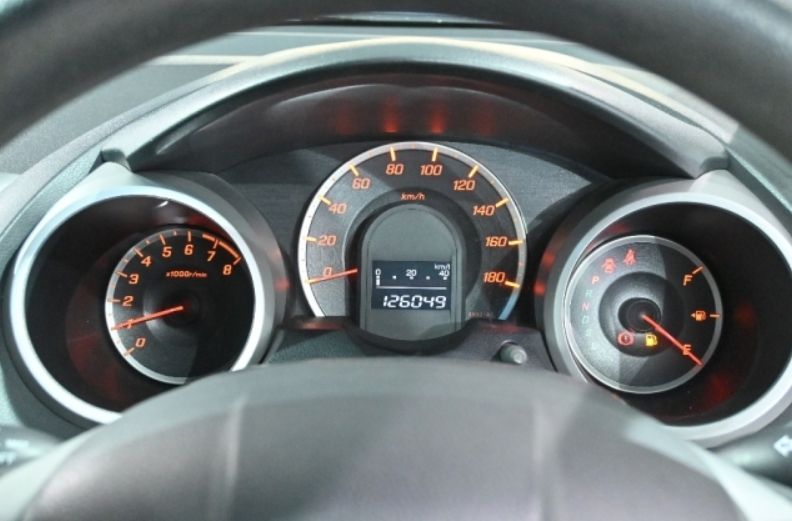  30315  HONDA FIT  2010  