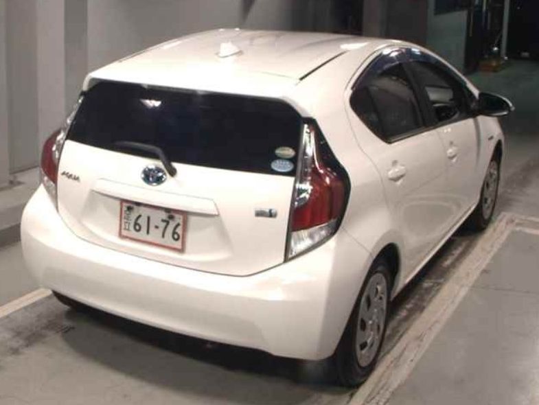  30316  TOYOTA AQUA  2016  