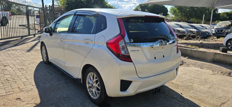  30317  HONDA FIT  2016  