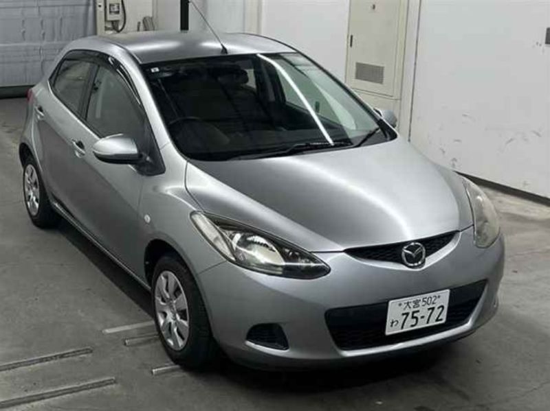  30328  MAZDA DEMIO  2010 