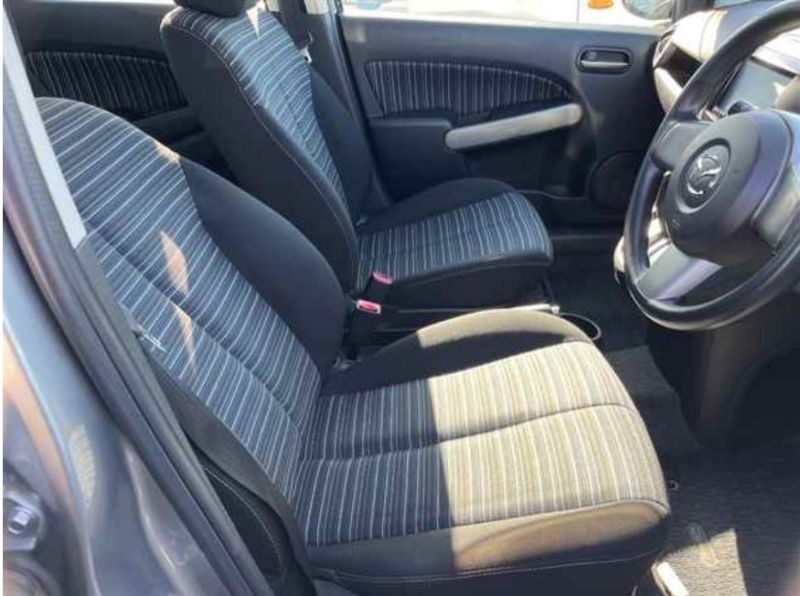  30328  MAZDA DEMIO  2010  