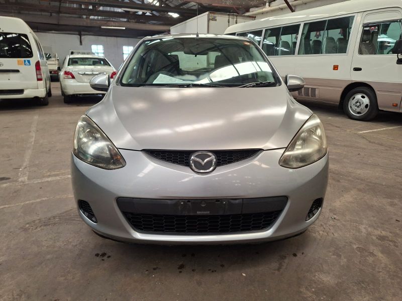  30328  MAZDA DEMIO  2010  