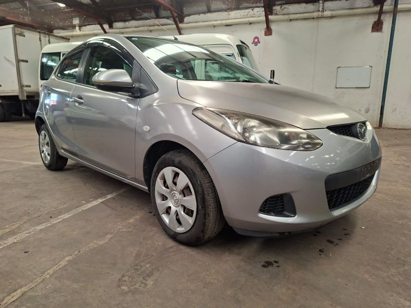  30328  MAZDA DEMIO  2010  