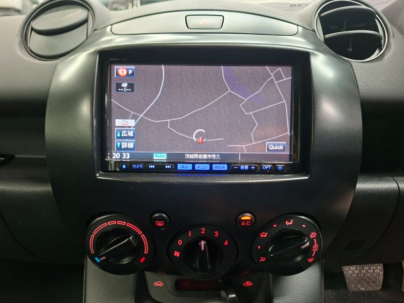  30328  MAZDA DEMIO  2010  