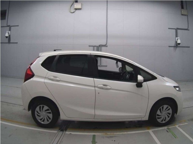  30330  HONDA FIT  2016  