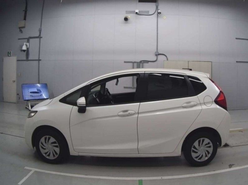  30330  HONDA FIT  2016  