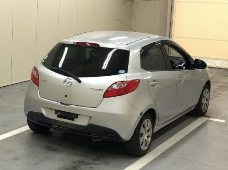  30331  MAZDA DEMIO  2011  
