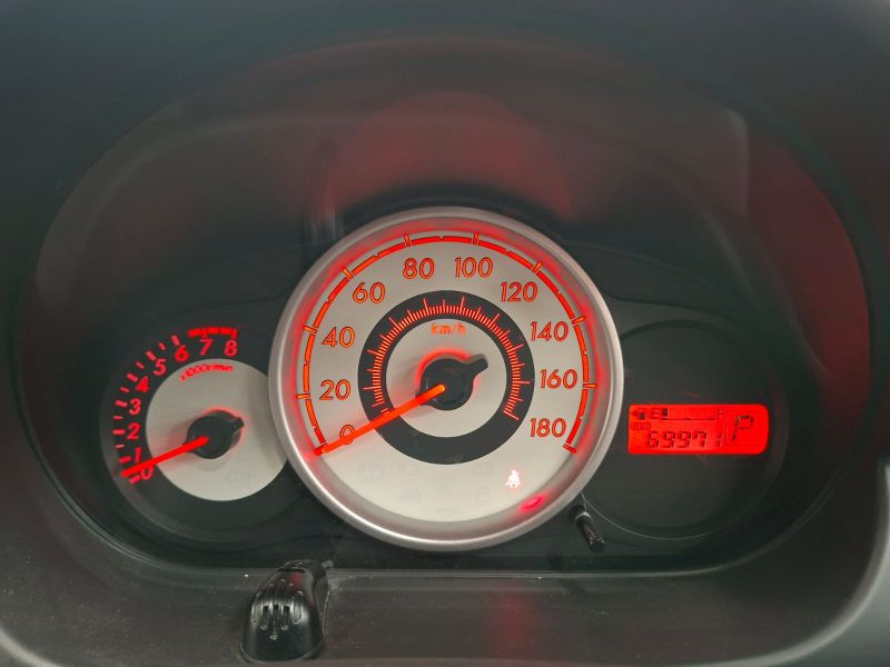  30331  MAZDA DEMIO  2011  