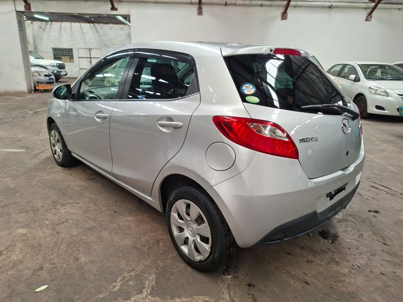  30331  MAZDA DEMIO  2011  