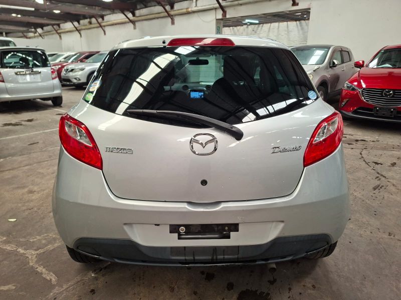  30331  MAZDA DEMIO  2011  