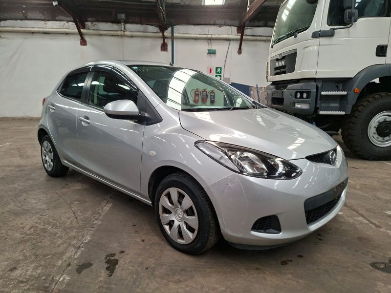  30331  MAZDA DEMIO  2011  