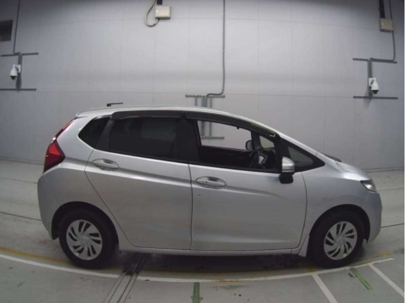  30332  HONDA FIT  2016  