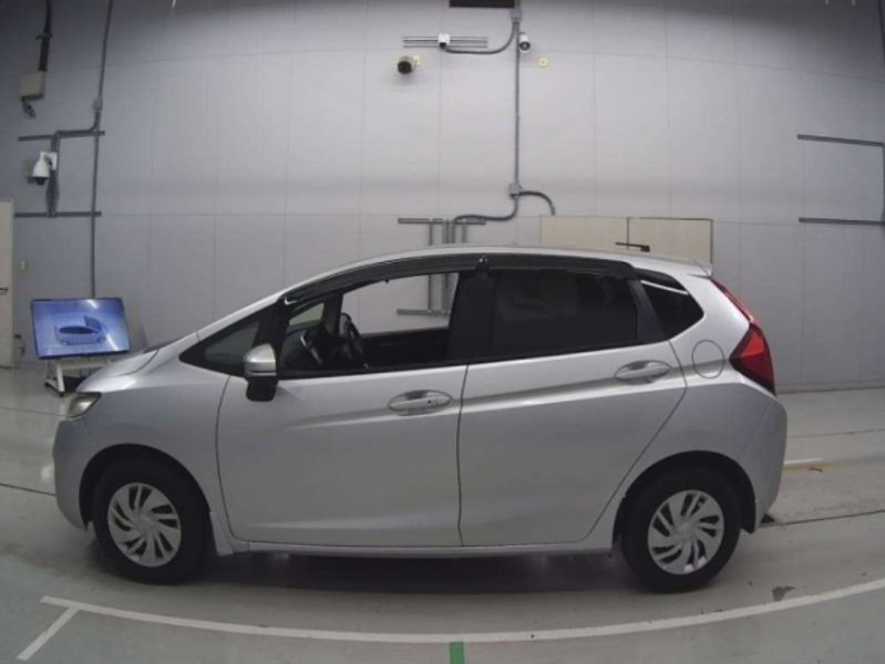  30332  HONDA FIT  2016  