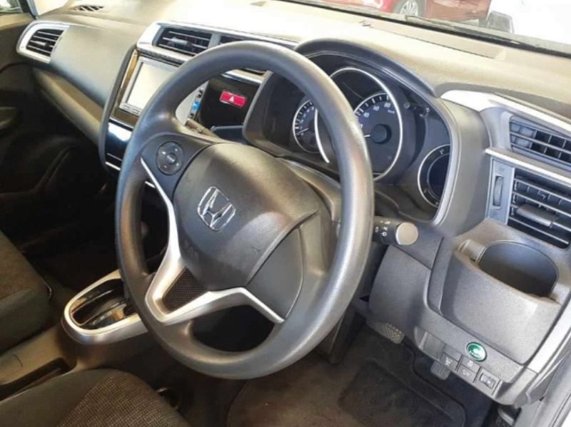  30332  HONDA FIT  2016  