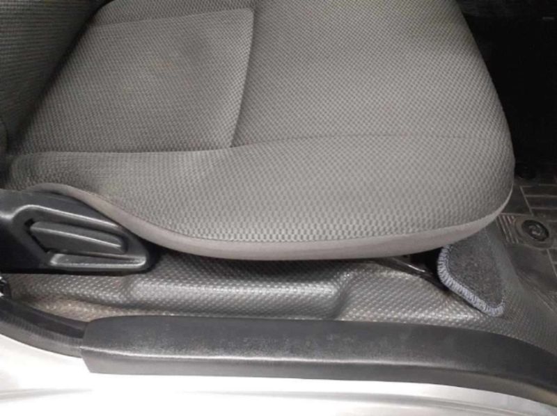  30333  TOYOTA REGIUS  2017  