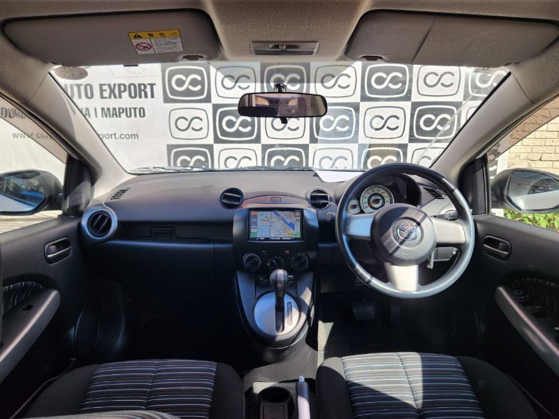  30338  MAZDA DEMIO  2010  