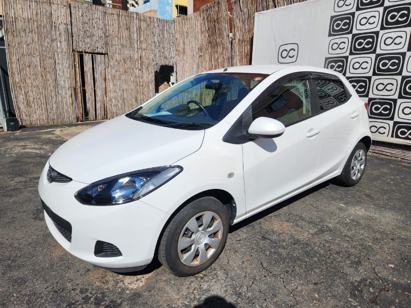  30338  MAZDA DEMIO  2010 