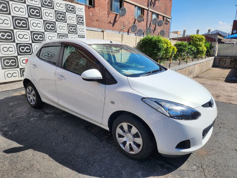  30338  MAZDA DEMIO  2010  