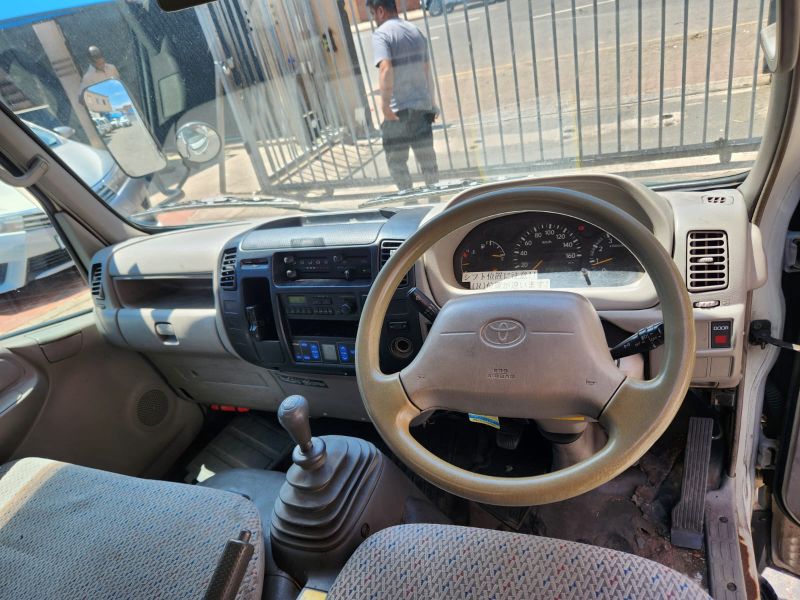  30345  TOYOTA DYNA  2005  