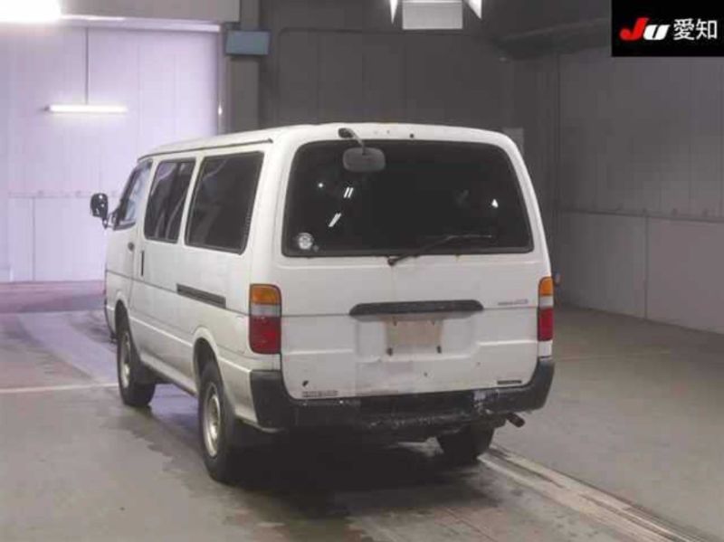  30348  TOYOTA REGIUS  2001  