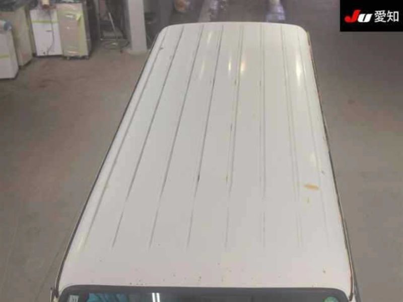  30348  TOYOTA REGIUS  2001  