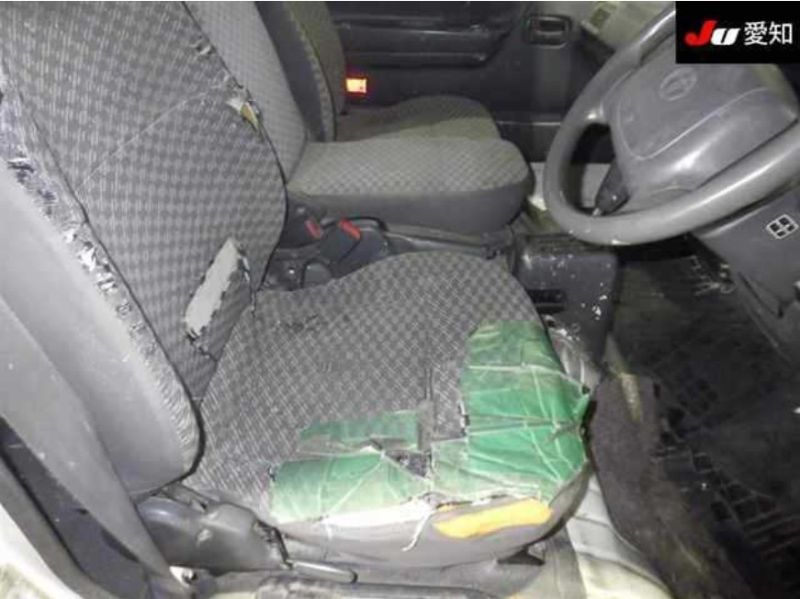  30348  TOYOTA REGIUS  2001  