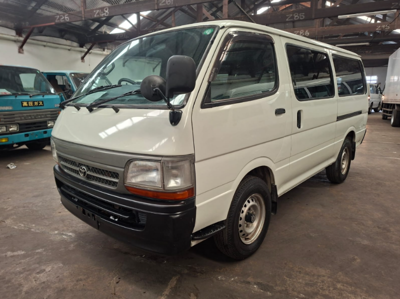  30348  TOYOTA REGIUS  2001  