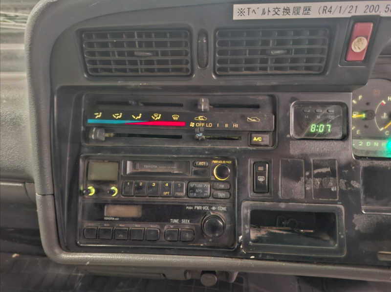  30348  TOYOTA REGIUS  2001  