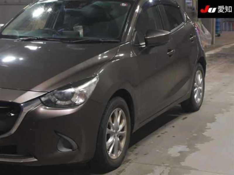  30351  MAZDA DEMIO  2016  