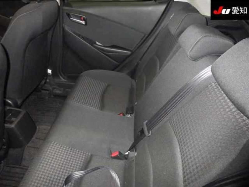  30351  MAZDA DEMIO  2016  