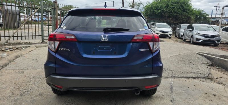  30354  HONDA VEZEL  2016  
