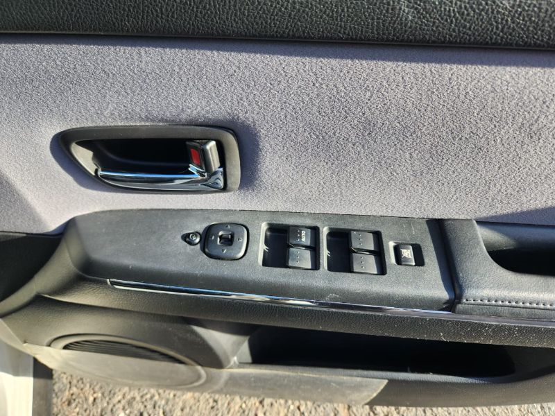  30356  MAZDA VERISA  2010  